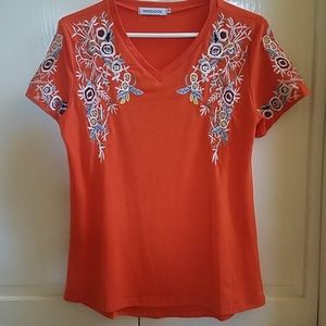 MISSLOOK embroidered tee shirt NWOT